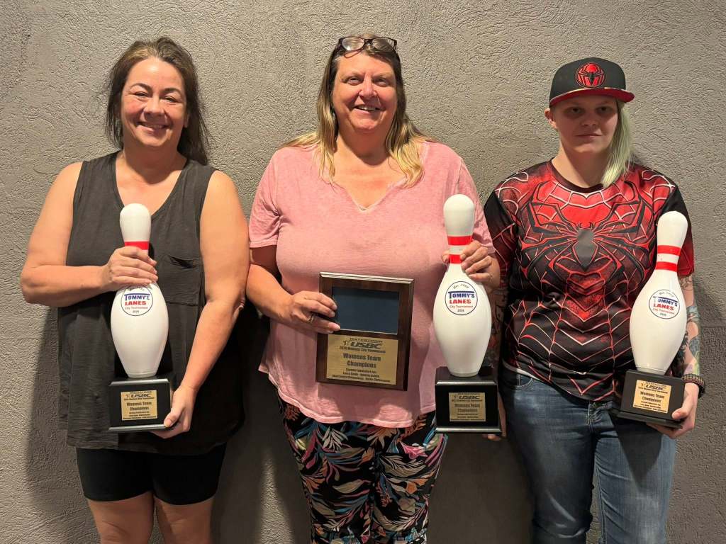 Women’s Team - Custom Fabricators Inc - Laura Quam, Kellie Christensen, Maercedes Christensen, not pictured Annette Kellen.